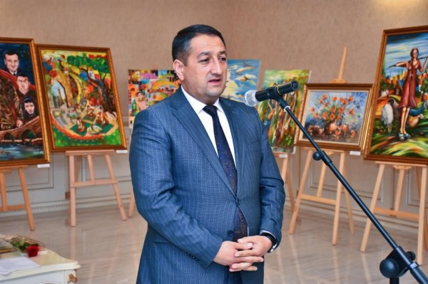 Sumqayıtda peşəkar rəssamların “İz” adlı yaradıcılıq sərgisi keçirilib - FOTOLAR