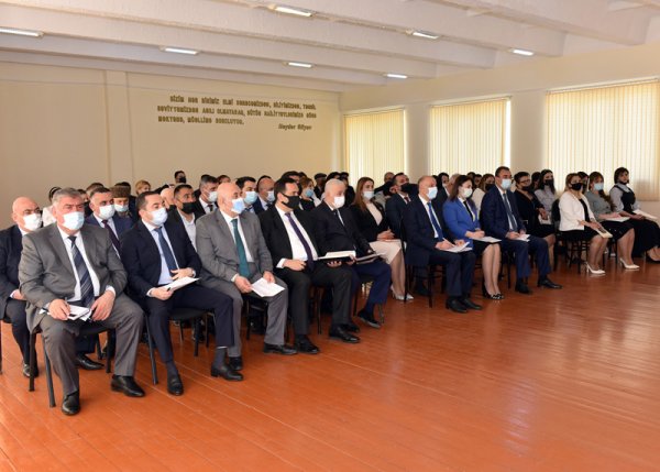 Zakir Fərəcov Hacı Zeynalabdin qəsəbəsində səyyar qəbul keçirib - FOTO