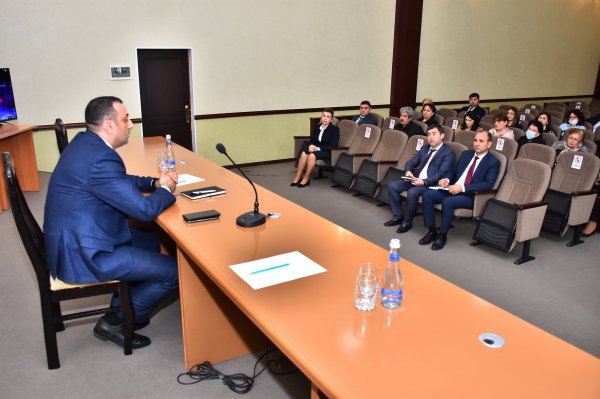 Sumqayıtda rəis müşavirə keçirdi - FOTOLAR