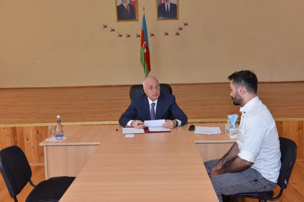 Zakir Fərəcov Corat qəsəbəsində vətəndaşların problemlərini dinlədi - FOTO