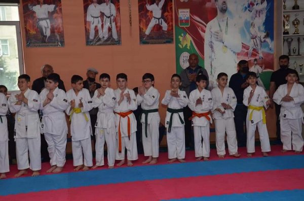 Milli Karate Federasiyasının prezidenti Yaşar Bəşirov Sumqayıtda karateçilərlə görüş keçirib -FOTOLAR