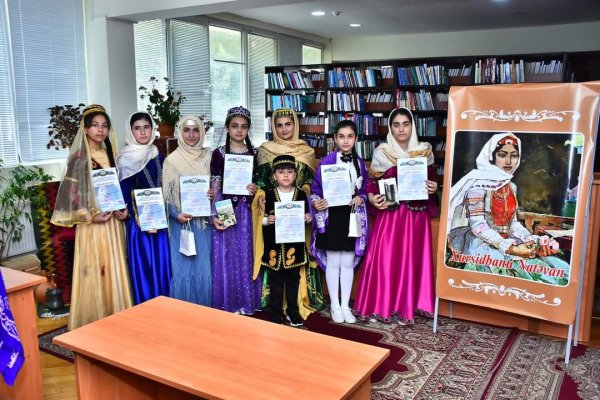 Sumqayıtda Xurşudbanu Natəvanın 190 illiyinə həsr olunan bədii qiraət müsabiqəsi keçirilib -FOTOLAR