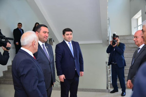 Sumqayıtda tələbələrin Araz Paşayev və Müşfiq Məmmədli ilə görüşü keçirildi - FOTOLAR