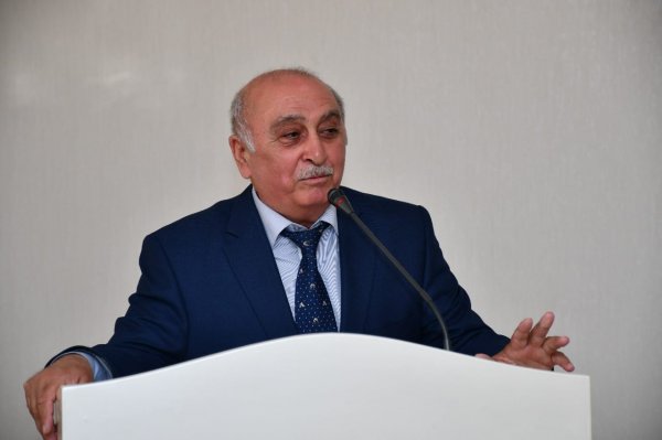 Sumqayıtda  “Ulu Öndər Heydər Əliyevin Dövlətçilik ənənələri” mövzusunda dəyirmi masa keçirilib - FOTOLAR