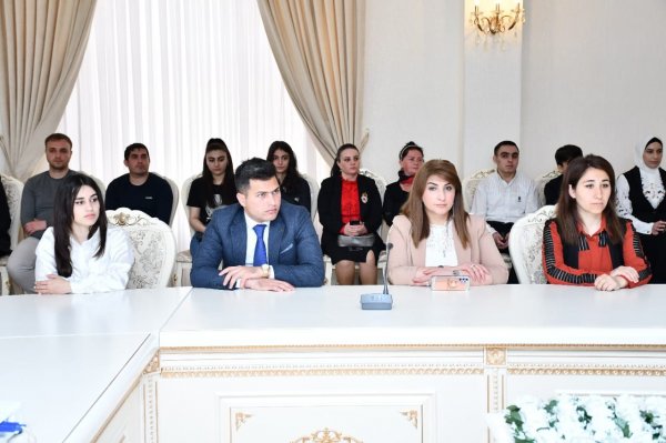 Sumqayıtda  “Ulu Öndər Heydər Əliyevin Dövlətçilik ənənələri” mövzusunda dəyirmi masa keçirilib - FOTOLAR