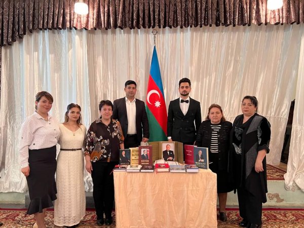 Sumqayıtda “Dahi şəxsiyyət” adlı ədəbi-bədii gecə keçirilib -FOTO