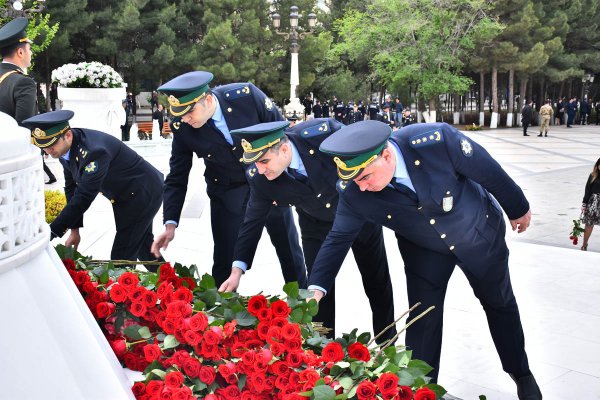 Sumqayıtda Ümummilli Lider Heydər Əliyevin xatirəsi anılıb - FOTOLAR