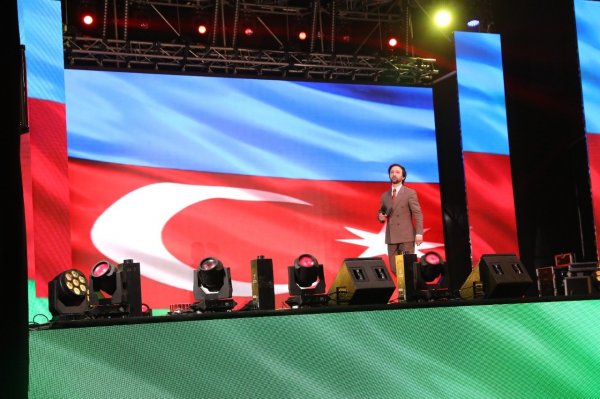 Xırdalanda dahi liderin 99-cu ildönümü münasibətilə konsert keçirilib - FOTO
