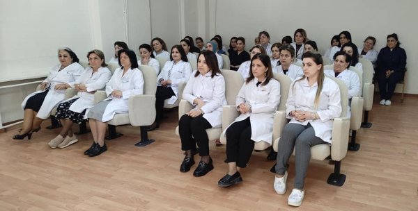 Deputat Müşfiq Məmmədli Sumqayıtda bir qrup tibb işçisi ilə görüş keçirib - FOTO