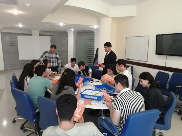 Sumqayıtda “Gələcəyin smart modelləri” adlı təlim keçirilib - FOTOLAR