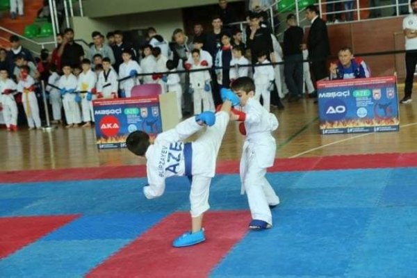 Sumqayıt Olimpiya İdman Kompleksində fudokan idman növü üzrə yarışa yekun vurulub - FOTOLAR