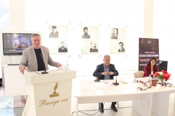 Sumqayıtda  “Qordi düyünü” romanının təqdimat və imza günü keçirilib - FOTOLAR