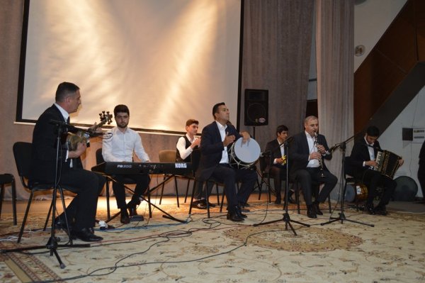 N.Nərimanov adına Mədəniyyət Mərkəzində “Müstəqilliyimiz əbədidir!” adlı tədbir keçirilib - FOTOLAR
