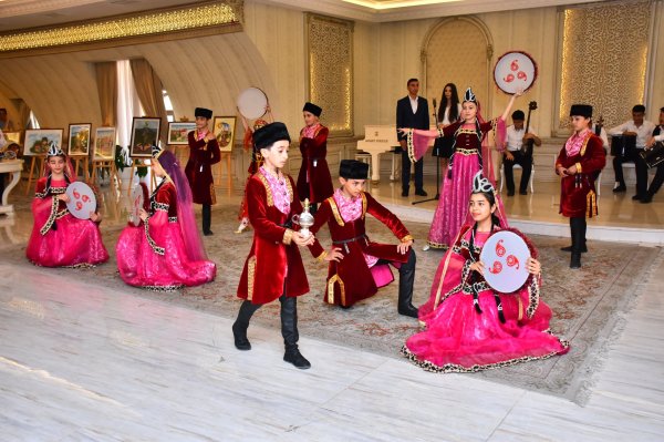 Sumqayıtda “Mədəniyyət beşiyi Şuşa” adlı sərgi təşkil edilib - FOTOLAR