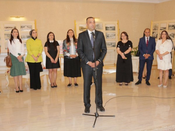 Sumqayıtda xeyriyyə satış-sərgisi: Uşaqları sevgimizlə qoruyaq! - FOTOLAR