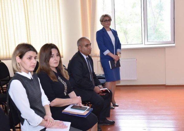İlhamə Abdullayeva Sumqayıtda vətəndaşların müraciətlərini dinləyib -FOTOLAR