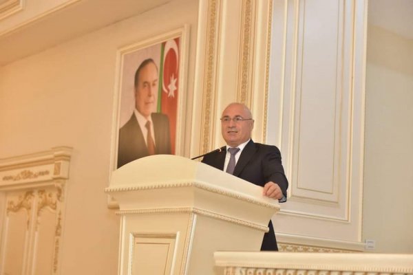 AzMİU-nun nümayəndə heyəti Sumqayıtda abituriyentlərlə görüşüb -FOTOLAR