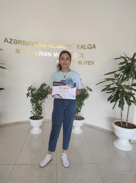 Uşaq İncəsənət Məktəbinin şagirdləri laureat adını qazanıblar -FOTOLAR