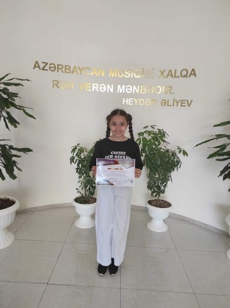 Uşaq İncəsənət Məktəbinin şagirdləri laureat adını qazanıblar -FOTOLAR