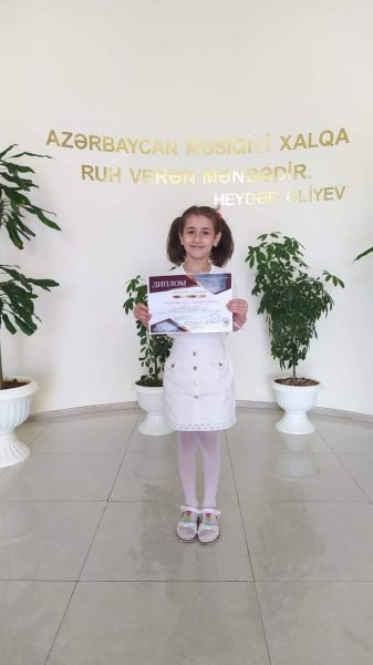 Uşaq İncəsənət Məktəbinin şagirdləri laureat adını qazanıblar -FOTOLAR