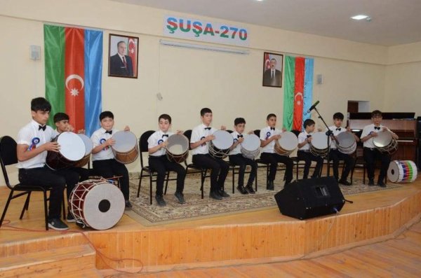 Şuşa rayon nümayəndəliyi “Qurtuluş Günü” nə həsr olunan yekun hesabat konserti təşkil edib -FOTOLAR
