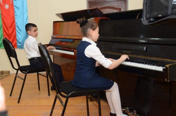Şuşa rayon nümayəndəliyi “Qurtuluş Günü” nə həsr olunan yekun hesabat konserti təşkil edib -FOTOLAR