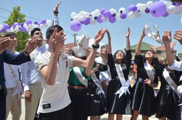 Qubadlı rayonu Xıdırlı kənd tam orta məktəbdə "Son zəng" tədbiri keçirilib -FOTOLAR