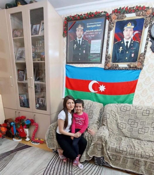 Şəhid ailəsi ziyarət edilib - FOTO