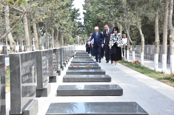 Sumqayıtda səyyar iclas keçirilib - FOTOLAR
