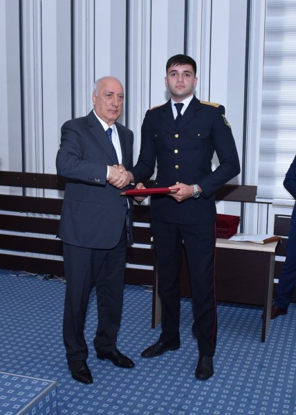 Sumqayıtı icra başçısı polisləri təbrik edib - FOTO