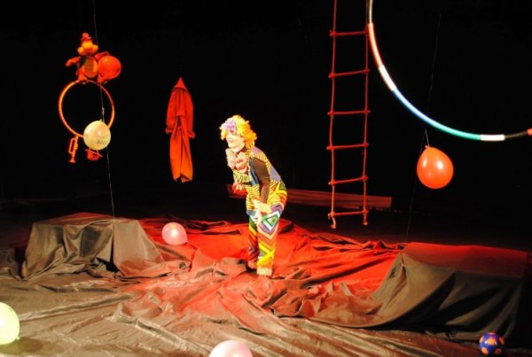 Sumqayıt teatrı mövsümə “Xəzinə” tamaşası ilə yekun vuracaq