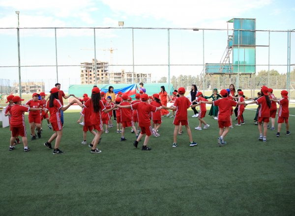 Sumqayıtda “Yay Futbol Düşərgəsi”nin ikinci mərhələsi başa çatıb - FOTOLAR
