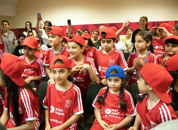 Sumqayıtda “Yay Futbol Düşərgəsi”nin ikinci mərhələsi başa çatıb - FOTOLAR
