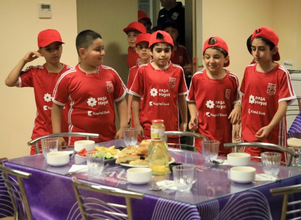Sumqayıtda “Yay Futbol Düşərgəsi”nin ikinci mərhələsi başa çatıb - FOTOLAR