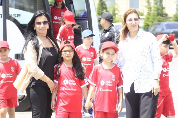 Sumqayıtda “Yay Futbol Düşərgəsi”nin ikinci mərhələsi başa çatıb - FOTOLAR