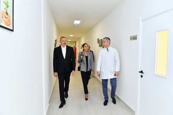 Prezident birinci xanımla zavod açılışında - FOTOLAR