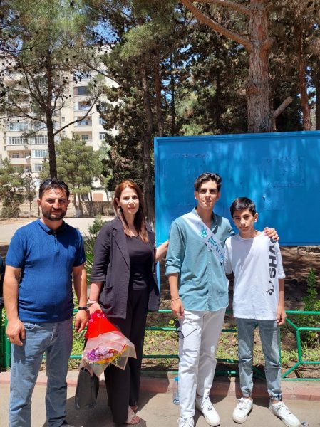 Sumqayıtda I ixtisas qrupu üzrə ən yüksək nəticə göstərən məzun hansı institutu seçdi? -AÇIQLAMA