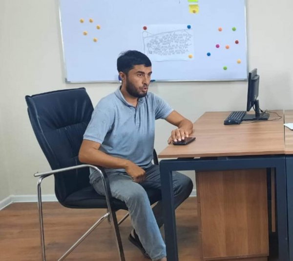 İdarə müdiri Ağalıda vətəndaşları qəbul edib -FOTO