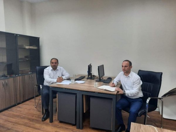 İdarə müdiri Ağalıda vətəndaşları qəbul edib -FOTO