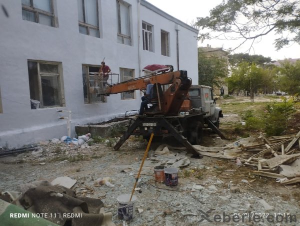 Sumqayıtda qəzalı məktəbin əsaslı təmirinə başlanıldı -FOTOLAR