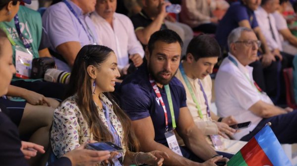 Leyla Əliyeva Konyada Azərbaycan güləşçilərinin çıxışlarını izləyir