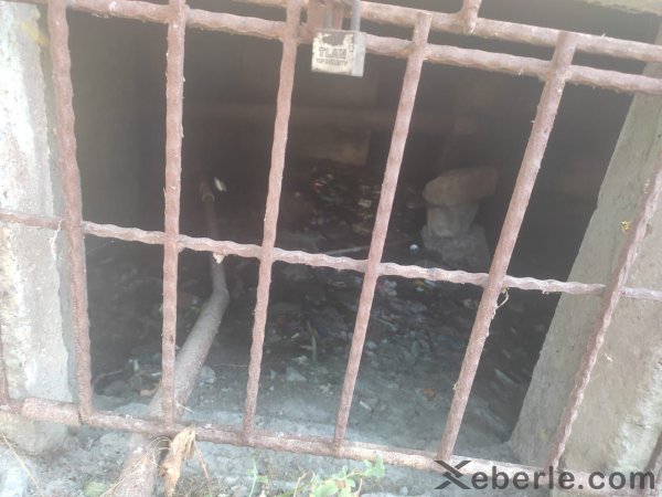 Sumqayıtda çirkab suların axdığı zirzəmi problemi həllini tapdımı? - PROBLEM (FOTO)