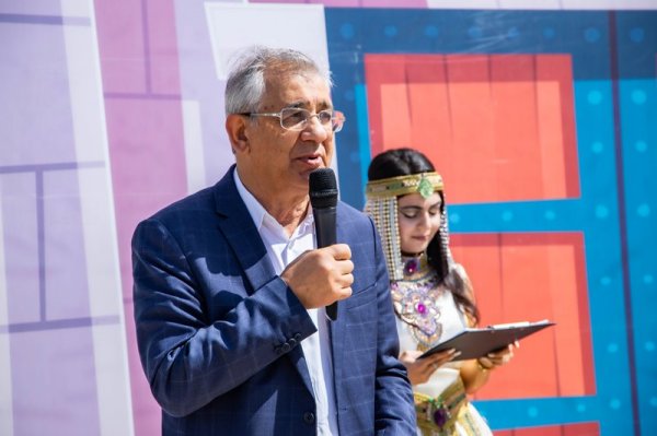 Sumqayıt Dünya məktəbində şəhid, qazi övladlarının ödənişsiz təhsil alması üçün kvota ayrıldı (FOTO+VİDEO)