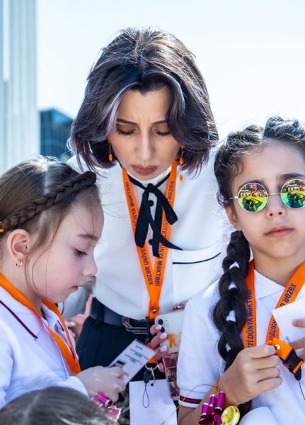 Sumqayıt Dünya məktəbində şəhid, qazi övladlarının ödənişsiz təhsil alması üçün kvota ayrıldı (FOTO+VİDEO)