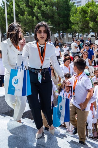 Sumqayıt Dünya məktəbində şəhid, qazi övladlarının ödənişsiz təhsil alması üçün kvota ayrıldı (FOTO+VİDEO)