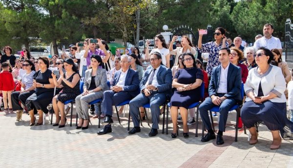 Sumqayıt Dünya məktəbində şəhid, qazi övladlarının ödənişsiz təhsil alması üçün kvota ayrıldı (FOTO+VİDEO)