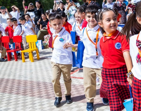 Sumqayıt Dünya məktəbində şəhid, qazi övladlarının ödənişsiz təhsil alması üçün kvota ayrıldı (FOTO+VİDEO)