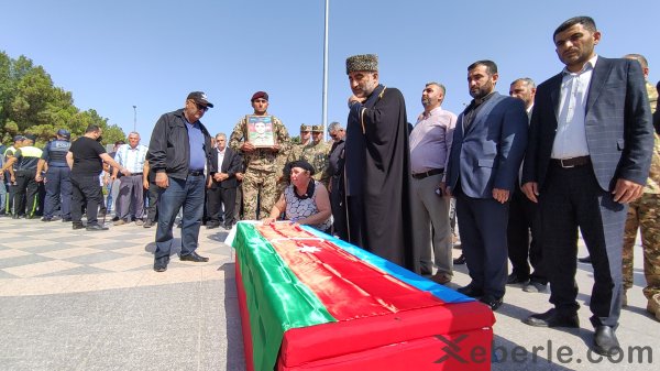 Bəxtiyar Muradov Sumqayıt Şəhidlər xiyabanında dəfn olunub - FOTOLAR