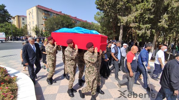 Bəxtiyar Muradov Sumqayıt Şəhidlər xiyabanında dəfn olunub - FOTOLAR