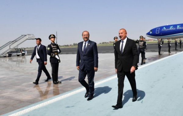 İlham Əliyev Özbəkistana səfərə gedib - FOTOLAR